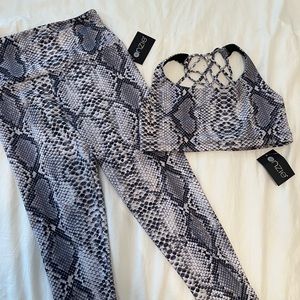 Onzie leggings and matching bra